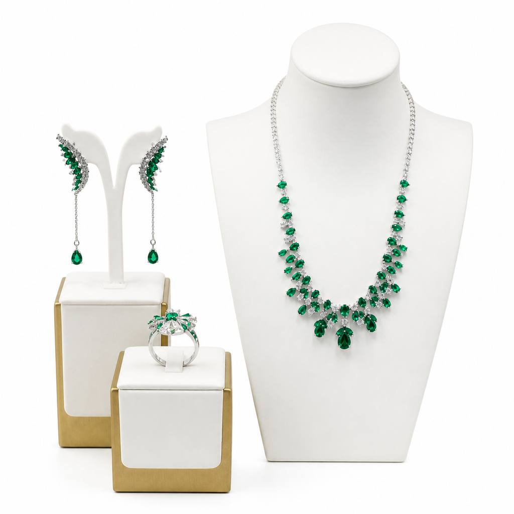 Elegant Cultivated Diamond & Green Gemstone Jewelry Set – Necklace, Earrings & Ring