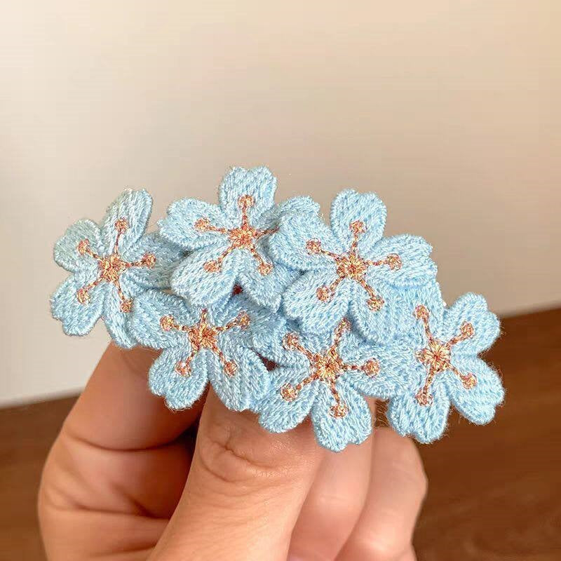 White Flower Hair Clip 7cm – Handmade Floral Hair Barrette for Women & Girls, Cute Romantic Hair Accessory for Weddings, Parties & Summer