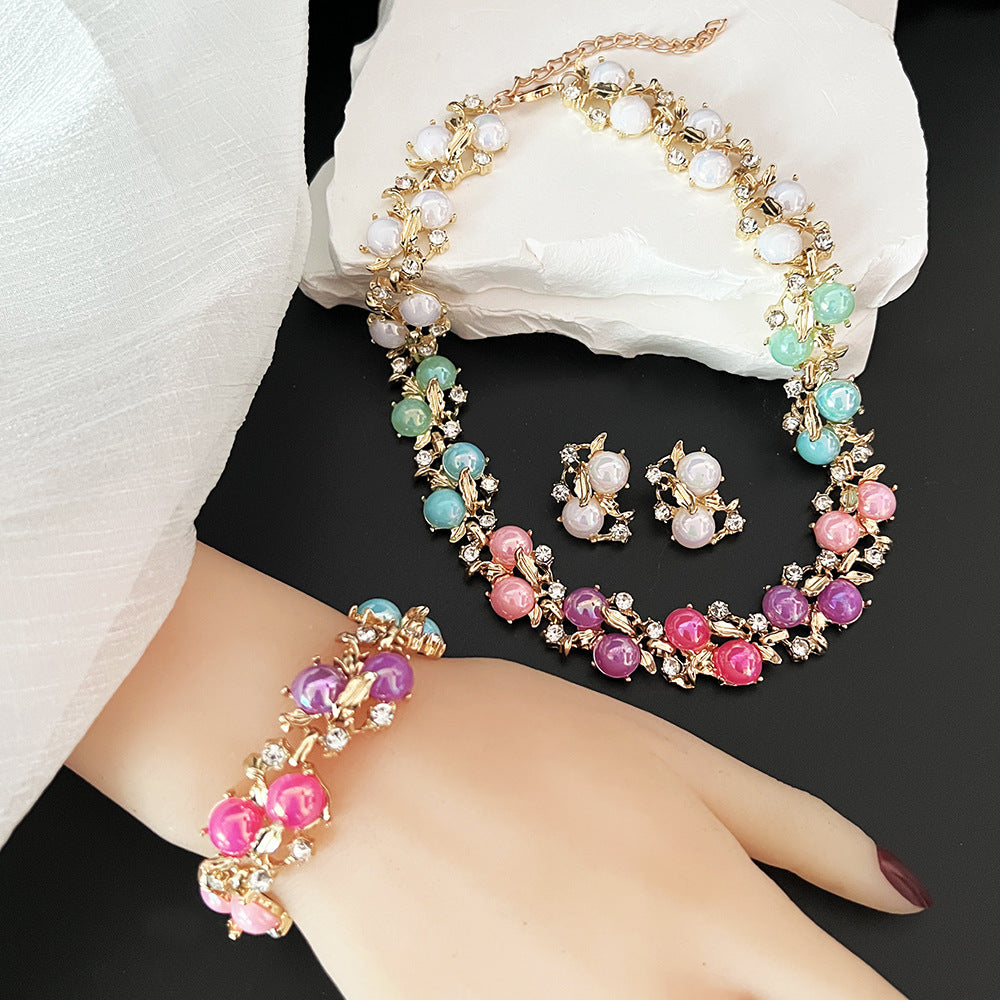 Women's Crystal Floral Bracelet – Elegant Rhinestone Adjustable Bracelet for Wedding, Party & Daily Wear