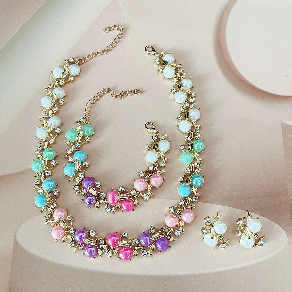 Women's Crystal Floral Bracelet – Elegant Rhinestone Adjustable Bracelet for Wedding, Party & Daily Wear