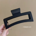 Modern Resin Hair Claw Clip – 13cm Elegant Everyday Hair Accessory