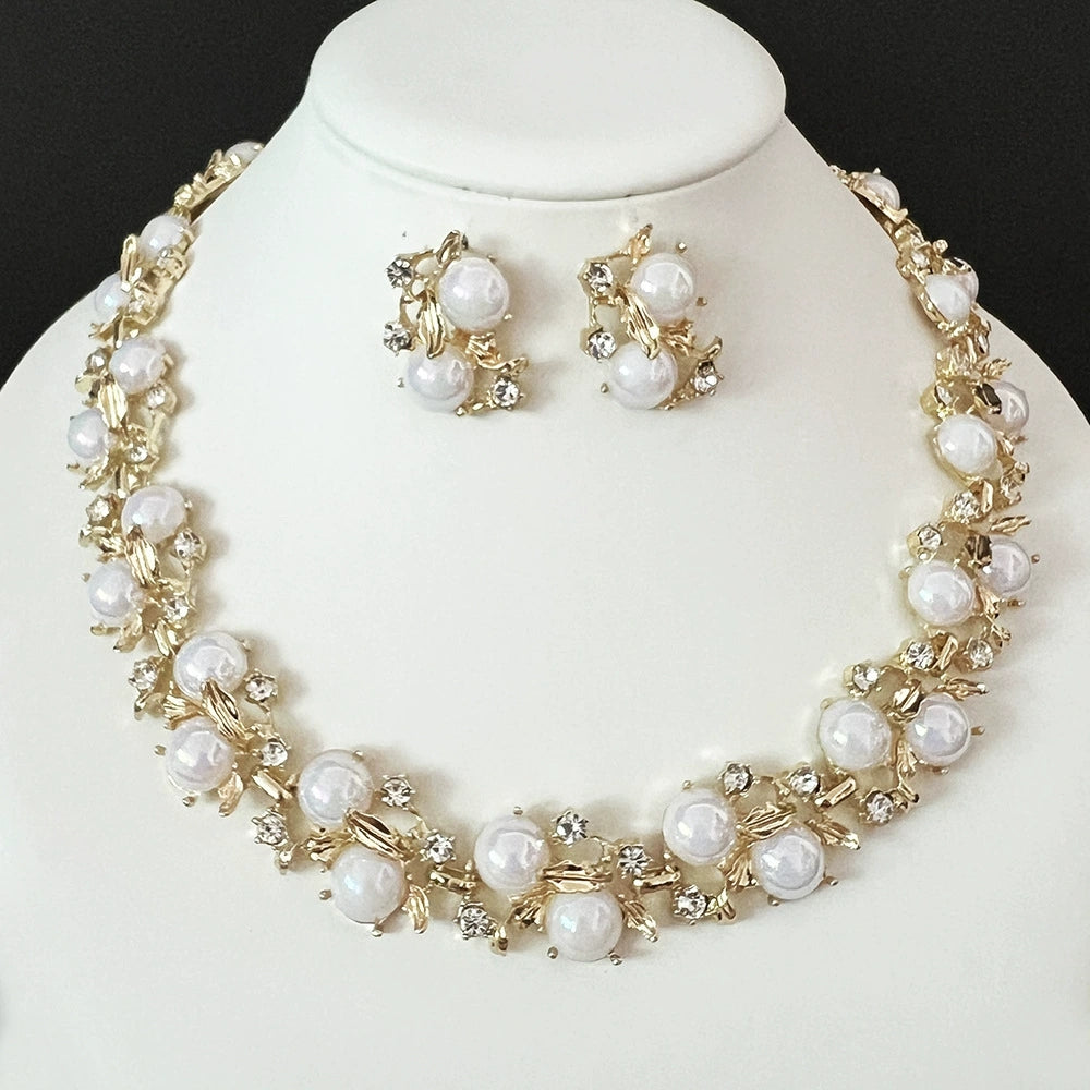 Women's Luxury Floral Rhinestone Jewelry Set – Crystal Necklace & Stud Earrings 3PCS Set for Wedding, Party & Gift