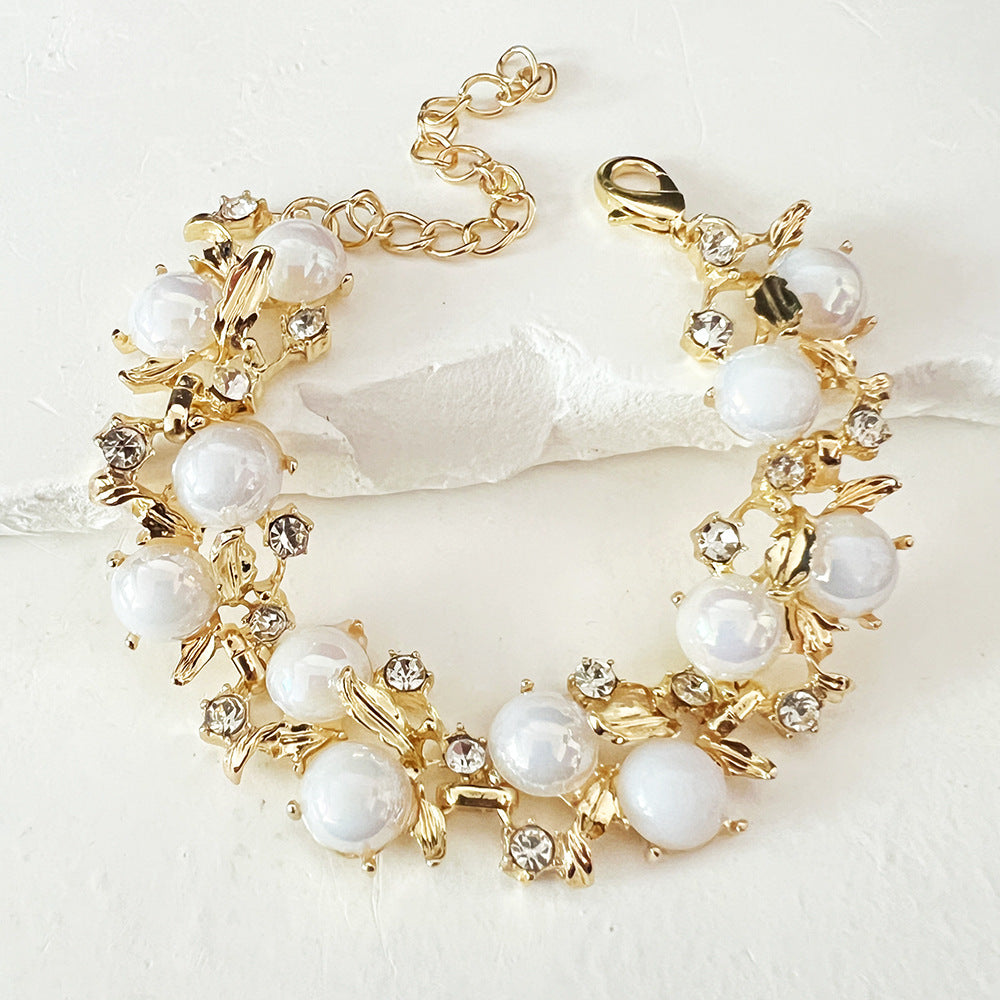 Women's Crystal Floral Bracelet – Elegant Rhinestone Adjustable Bracelet for Wedding, Party & Daily Wear
