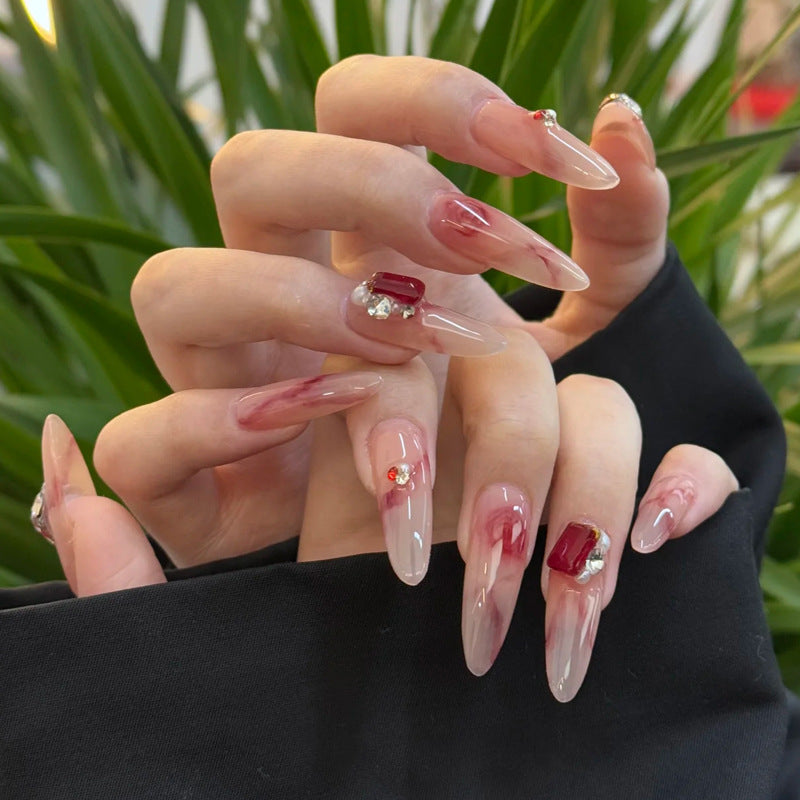 Elegant Wearable False Nails – Glossy Nail Tips for Stylish Looks