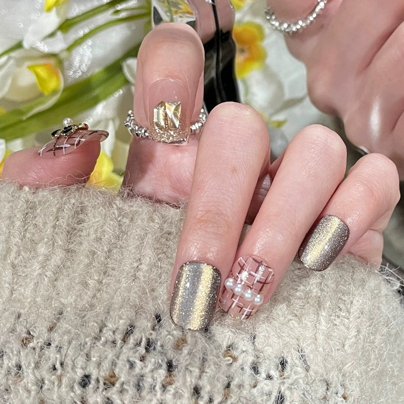 Gloss Finish False Nail Tips – Stylish Press-On Nails Collection