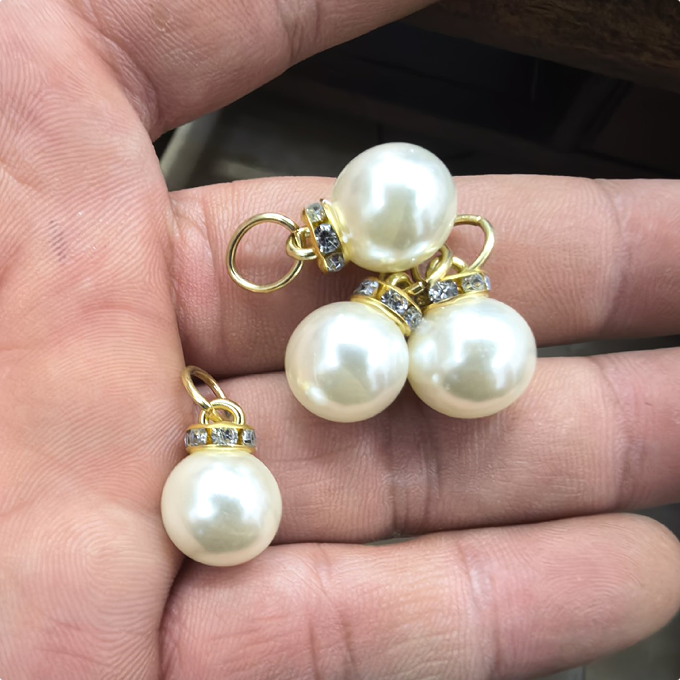 Elegant Pearl Drop Charm – Fashion Jewelry Pendant for Women's DIY Accessories & Handmade Gifts