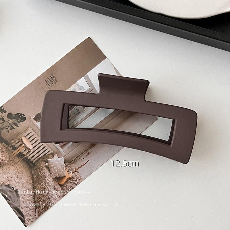 13cm Resin Hair Claw Clip – Stylish Everyday Hair Accessory