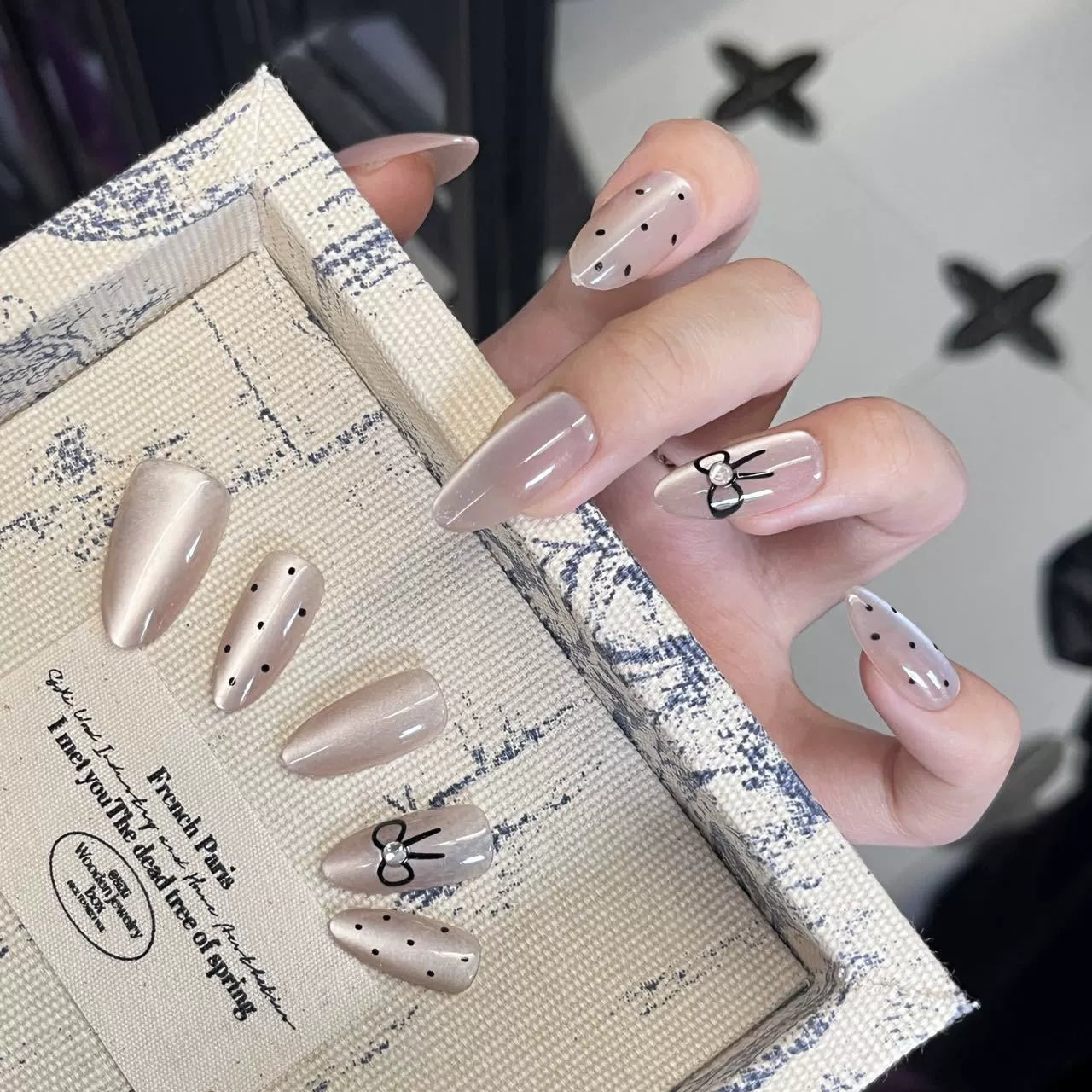 Premium Nail Art Tips – Elegant Press-On Nails for Daily Styling