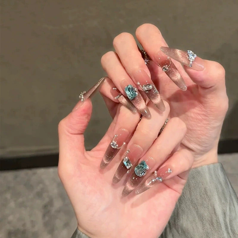 Press-On Nails Set for Women – Premium Wearable Nail Art Tips